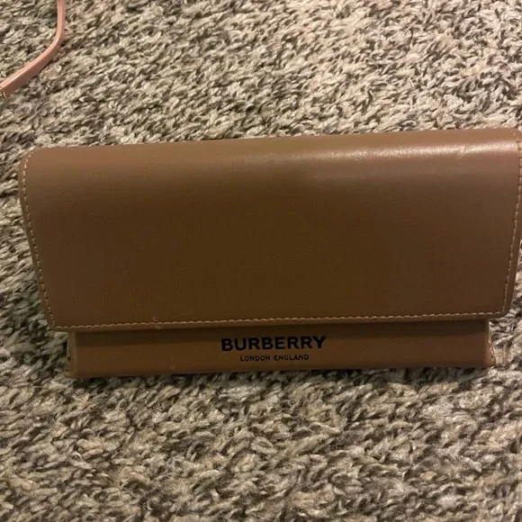 Burberry Blush Pink Sunglasses - Picture 4 of 4